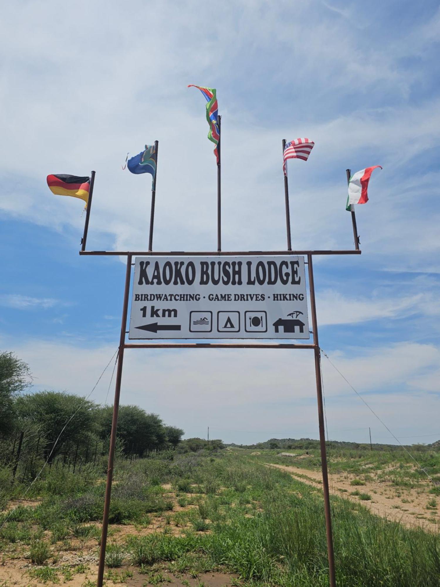 Kaoko Bush Lodge Kamanjab Eksteriør billede