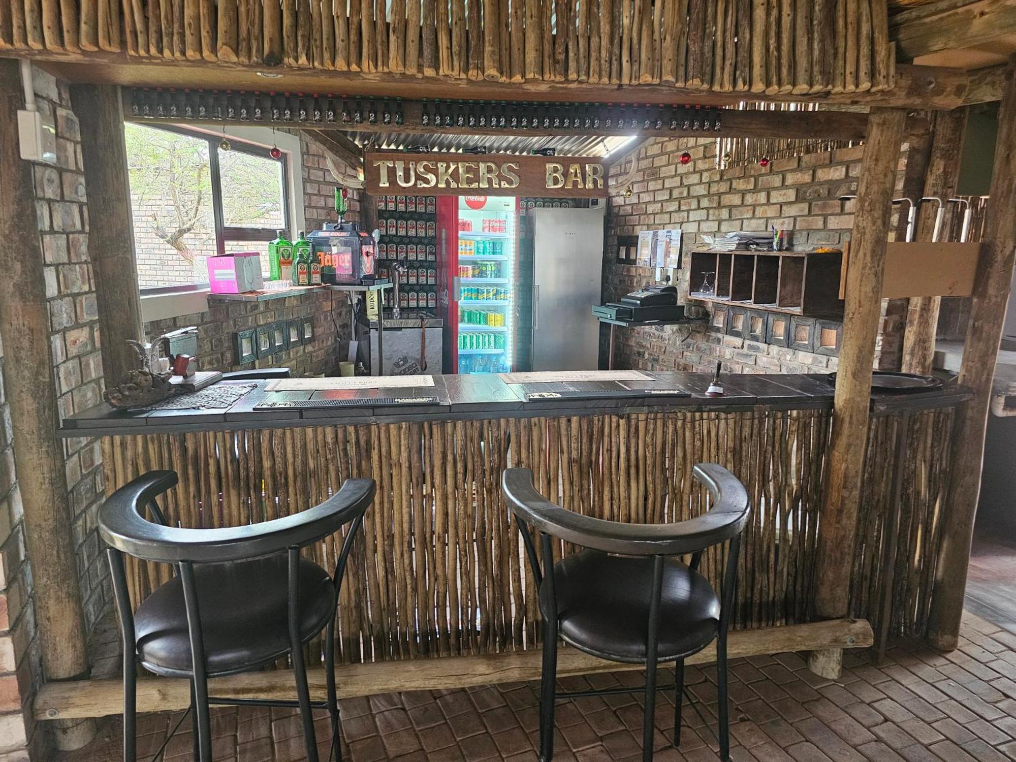 Kaoko Bush Lodge Kamanjab Eksteriør billede