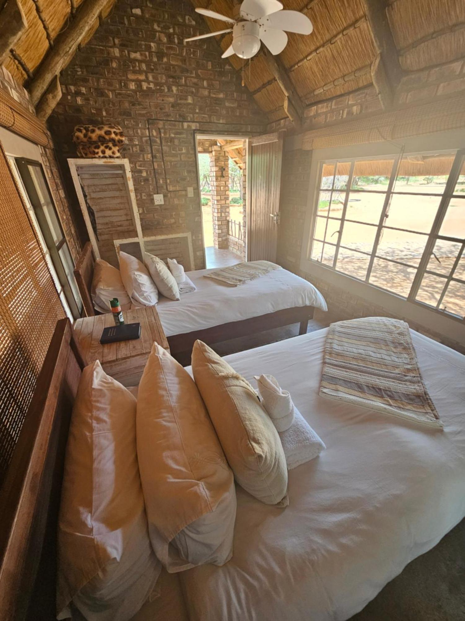 Kaoko Bush Lodge Kamanjab Eksteriør billede