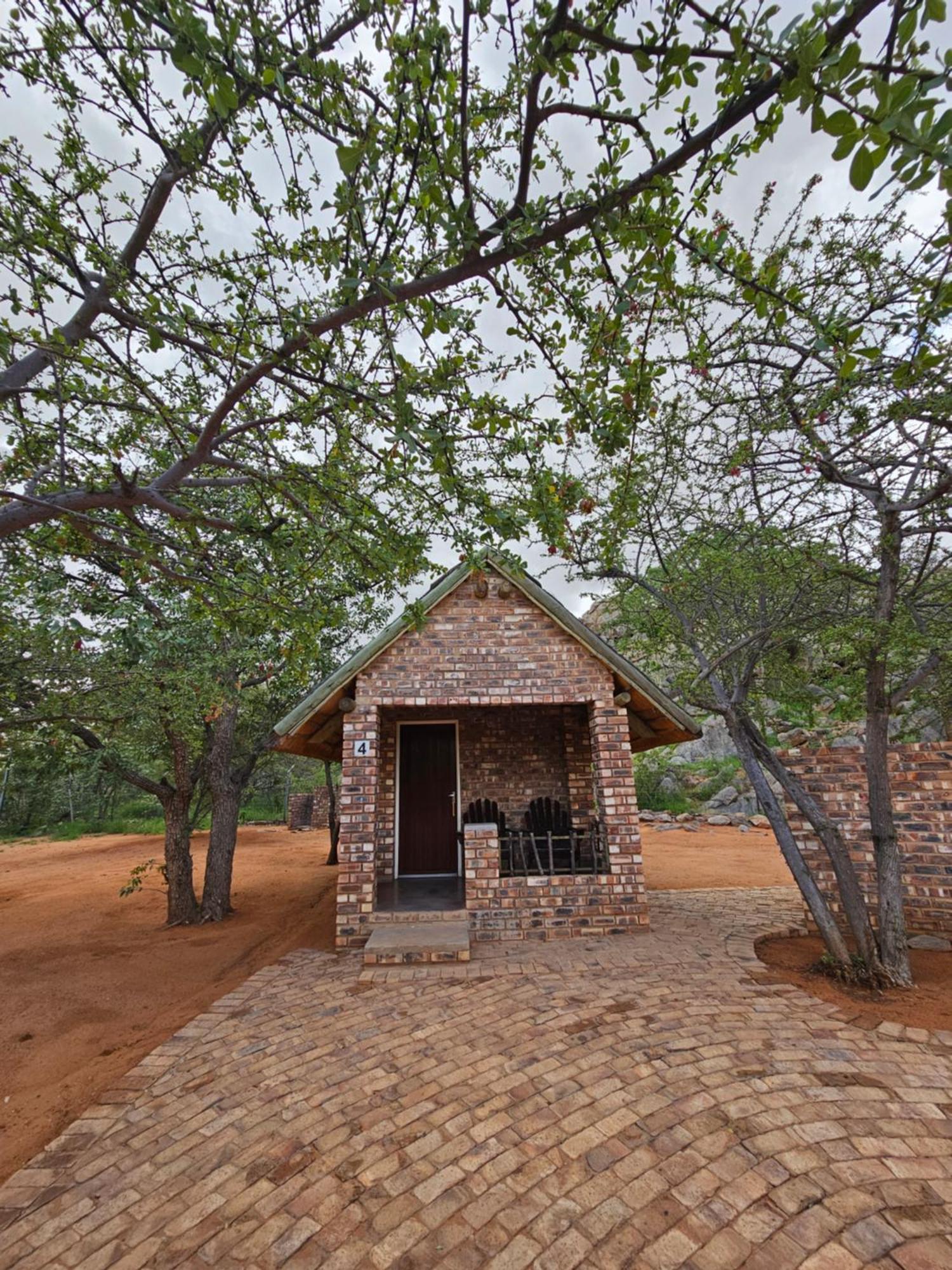 Kaoko Bush Lodge Kamanjab Eksteriør billede