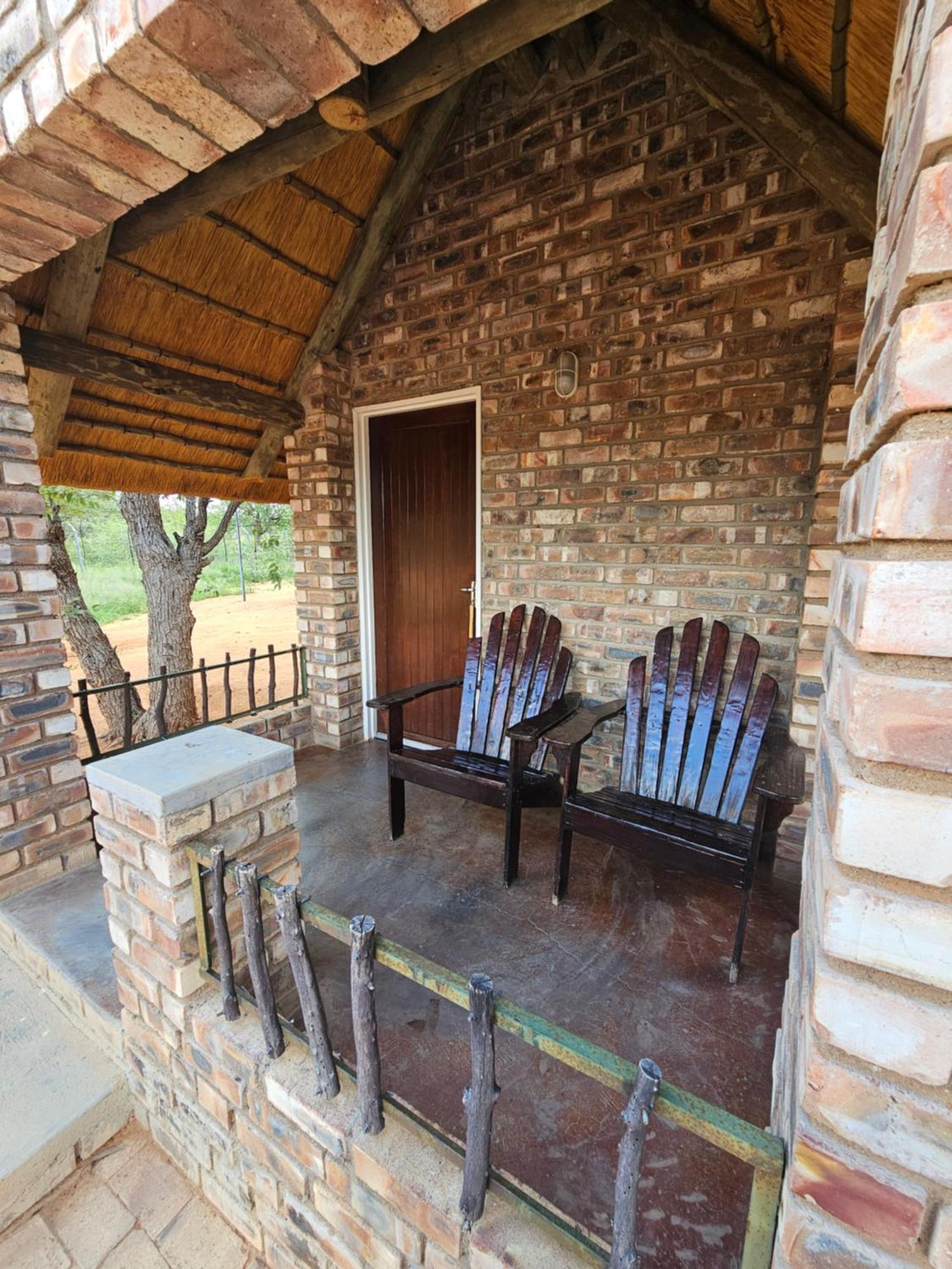 Kaoko Bush Lodge Kamanjab Eksteriør billede