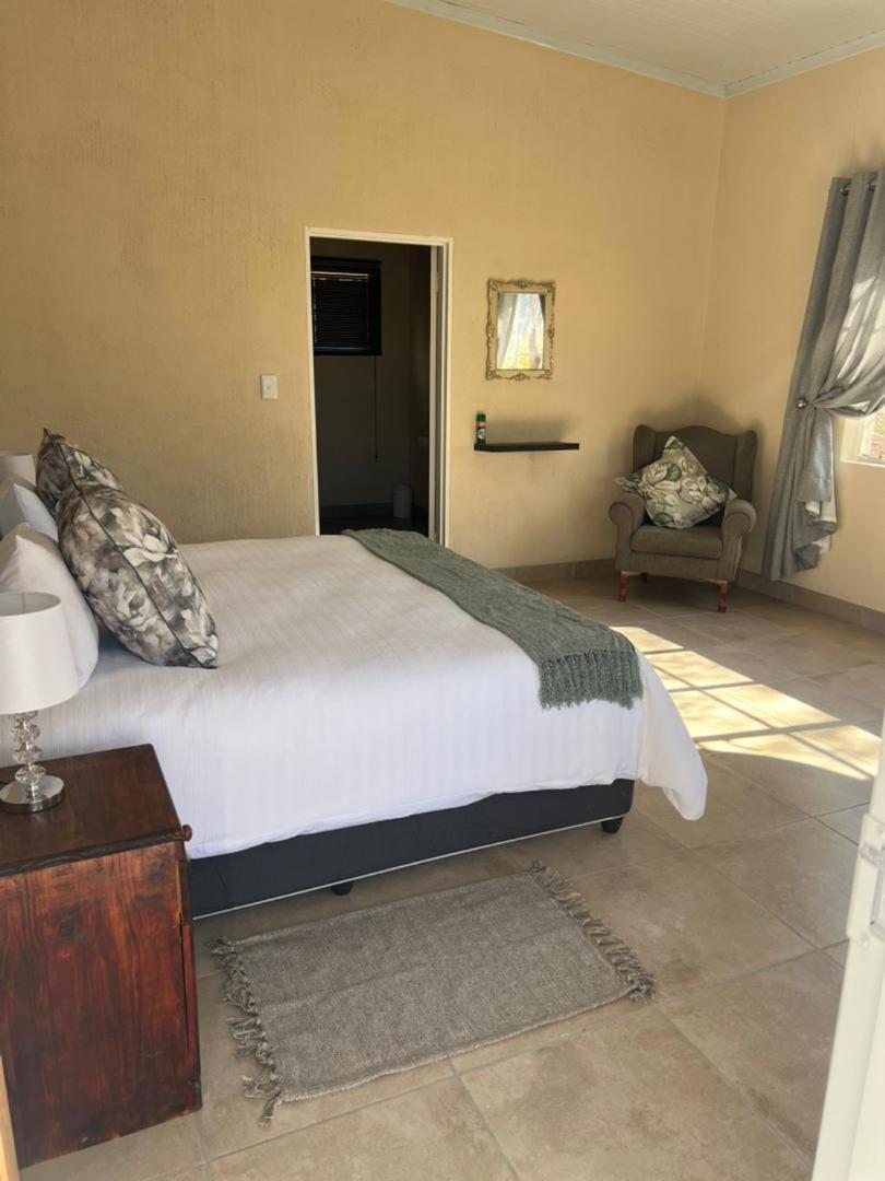 Kaoko Bush Lodge Kamanjab Eksteriør billede